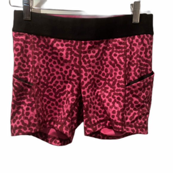 lululemon athletica Pants - Lululemon Pink Activewear Shorts Sports Size 6